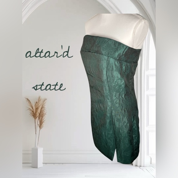 Altar’d State | Green Floral Print Strapless Dress - Picture 2 of 6